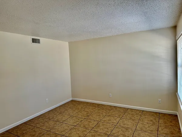 $415,000 | 102 Lady Bird Lane, San Marcos, TX 78666