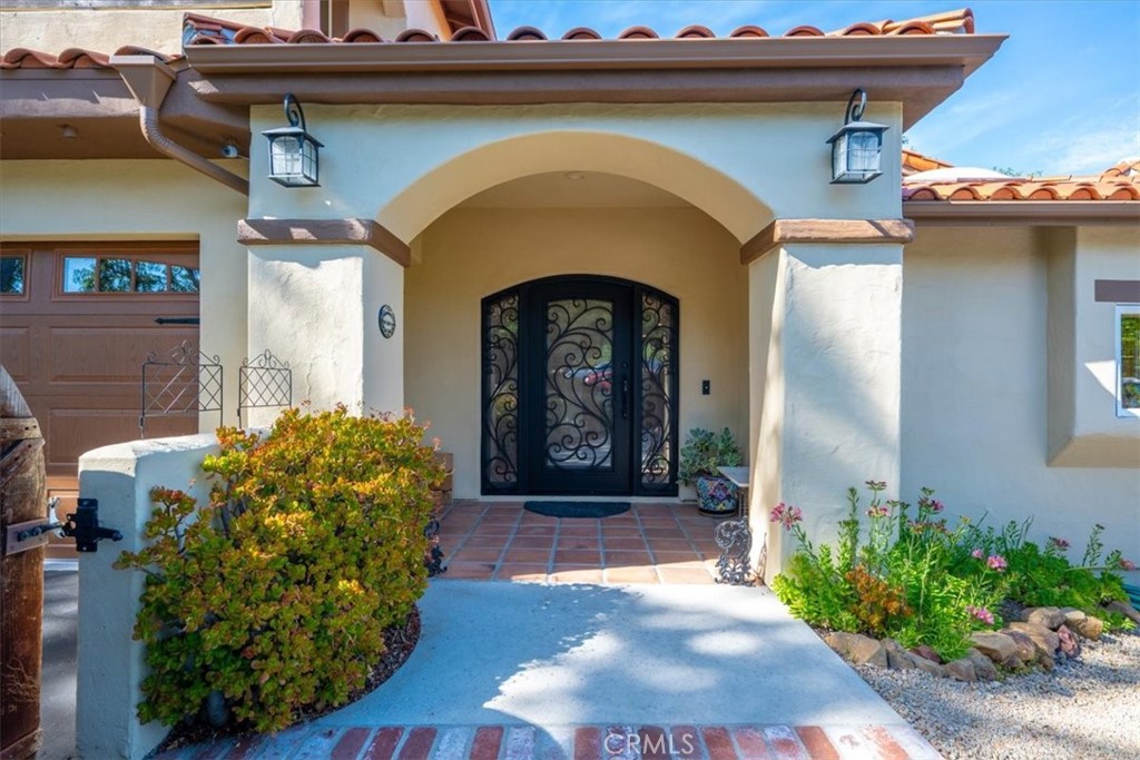 10662 Santa Ana Road Atascadero, CA 93422 - Photo 12 of 72 Front door