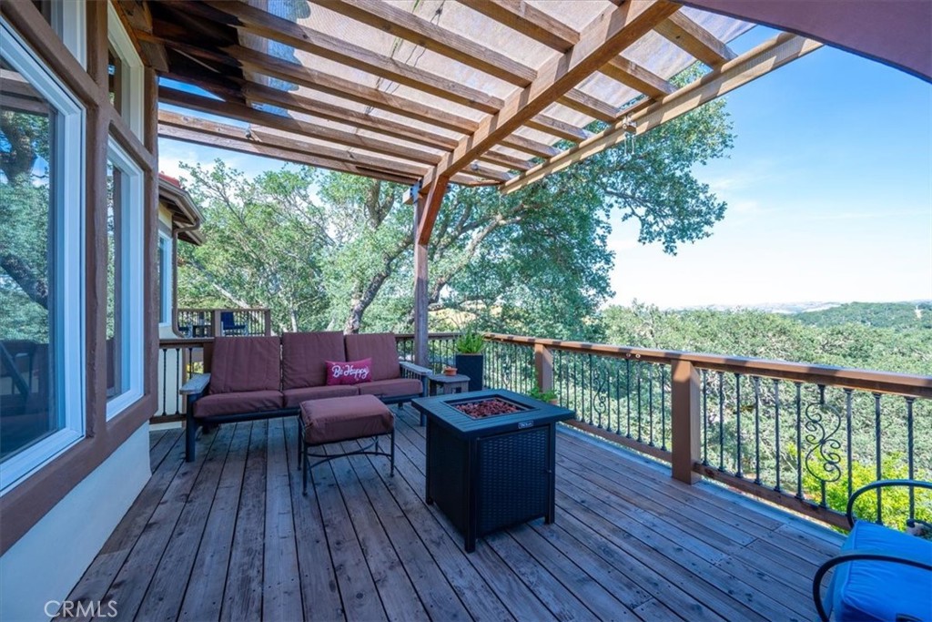 10662 Santa Ana Road Atascadero, CA 93422 - Photo 18 of 72 Patio off Living Room