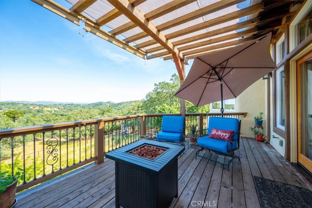 10662 Santa Ana Road Atascadero, CA 93422 - Photo 19 of 72 Patio off Living Room
