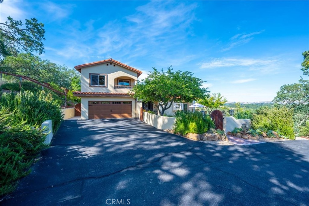 10662 Santa Ana Road Atascadero, CA 93422 - Photo 2 of 72 Entrance