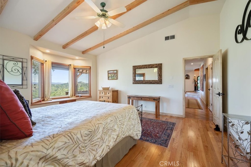 10662 Santa Ana Road Atascadero, CA 93422 - Photo 28 of 72 Master bedroom