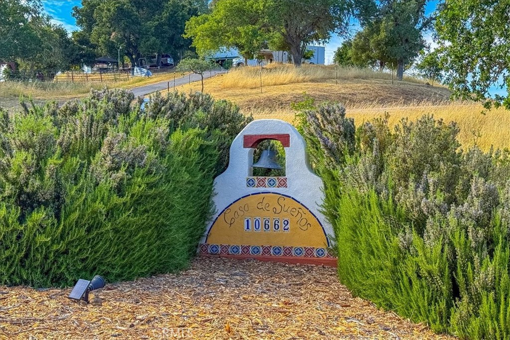 10662 Santa Ana Road Atascadero, CA 93422 - Photo 61 of 72 Sign