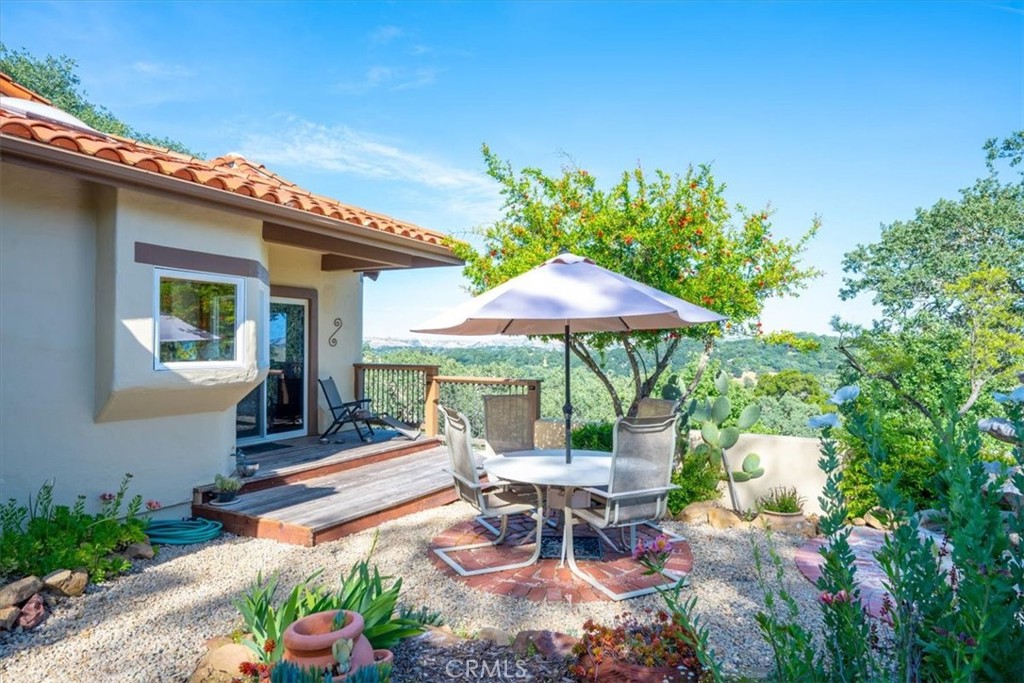10662 Santa Ana Road Atascadero, CA 93422 - Photo 10 of 72 Patio