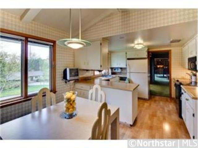 4740 Coventry Road East Minnetonka, MN 55345 - Photo 3 of 18 Gallery Image 3