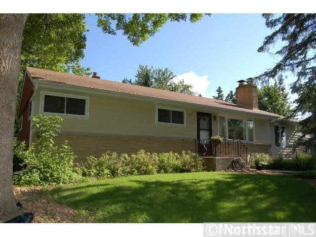 253 County Rd F Shoreview, MN 55126 - Photo 11 of 12 Gallery Image 11