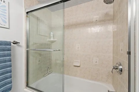 $375,000 | 401 Pinecrest Circle, Unit F, Jupiter, FL 33458