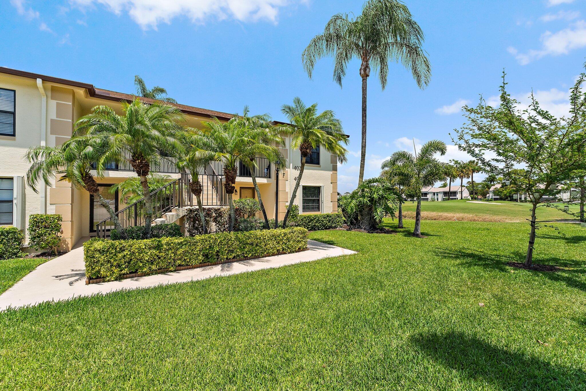 401 Pinecrest Circle, Unit F Jupiter, FL 33458 - Photo 2 of 44 002-401PinecrestCir-F-Jupiter-SMALL