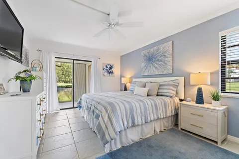 $375,000 | 401 Pinecrest Circle, Unit F, Jupiter, FL 33458