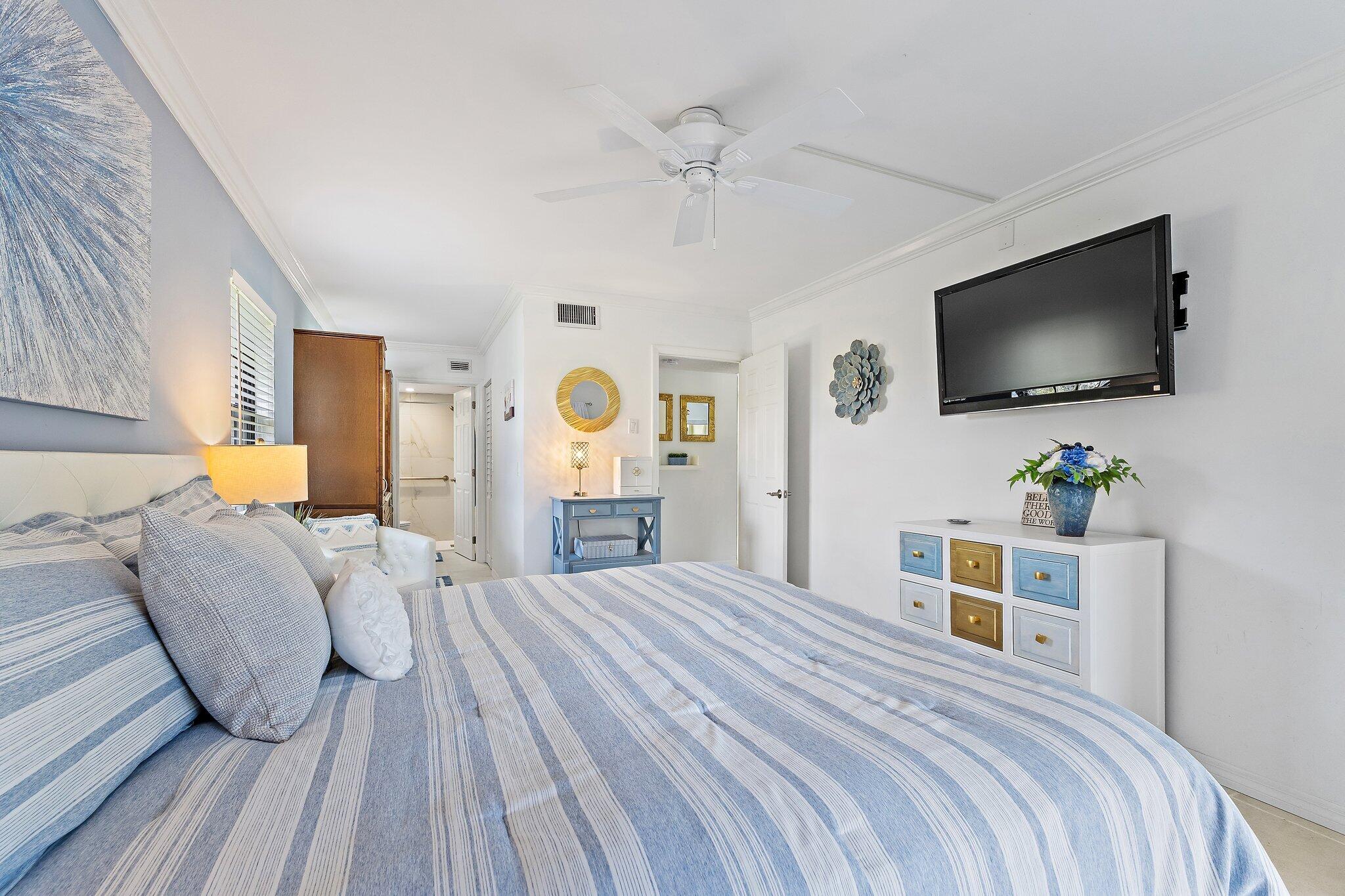 401 Pinecrest Circle, Unit F Jupiter, FL 33458 - Photo 26 of 44 027-401PinecrestCir-F-Jupiter-SMALL