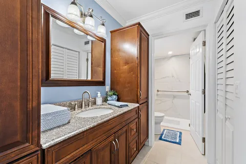 $375,000 | 401 Pinecrest Circle, Unit F, Jupiter, FL 33458