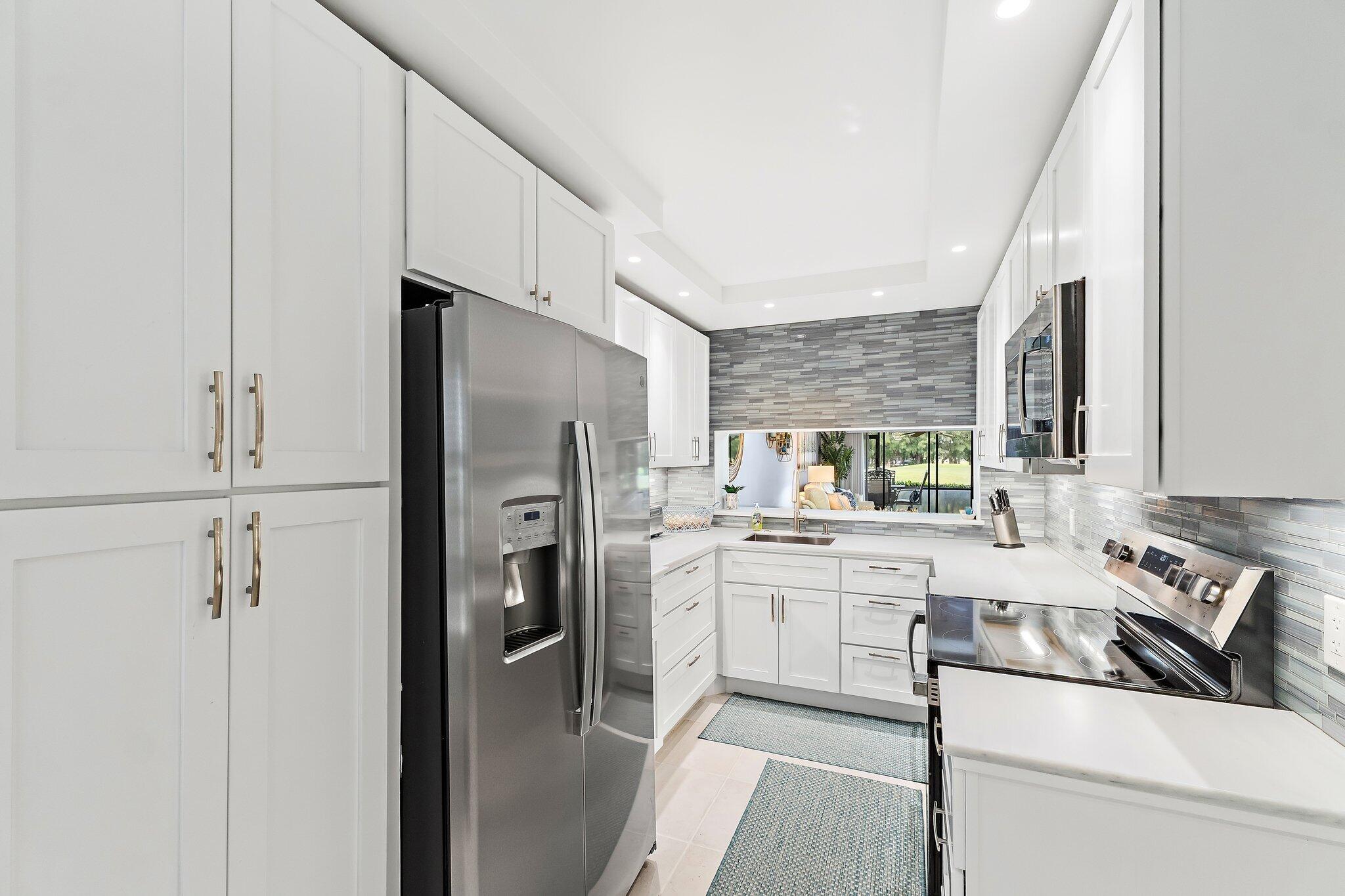 401 Pinecrest Circle, Unit F Jupiter, FL 33458 - Photo 6 of 44 007-401PinecrestCir-F-Jupiter-SMALL