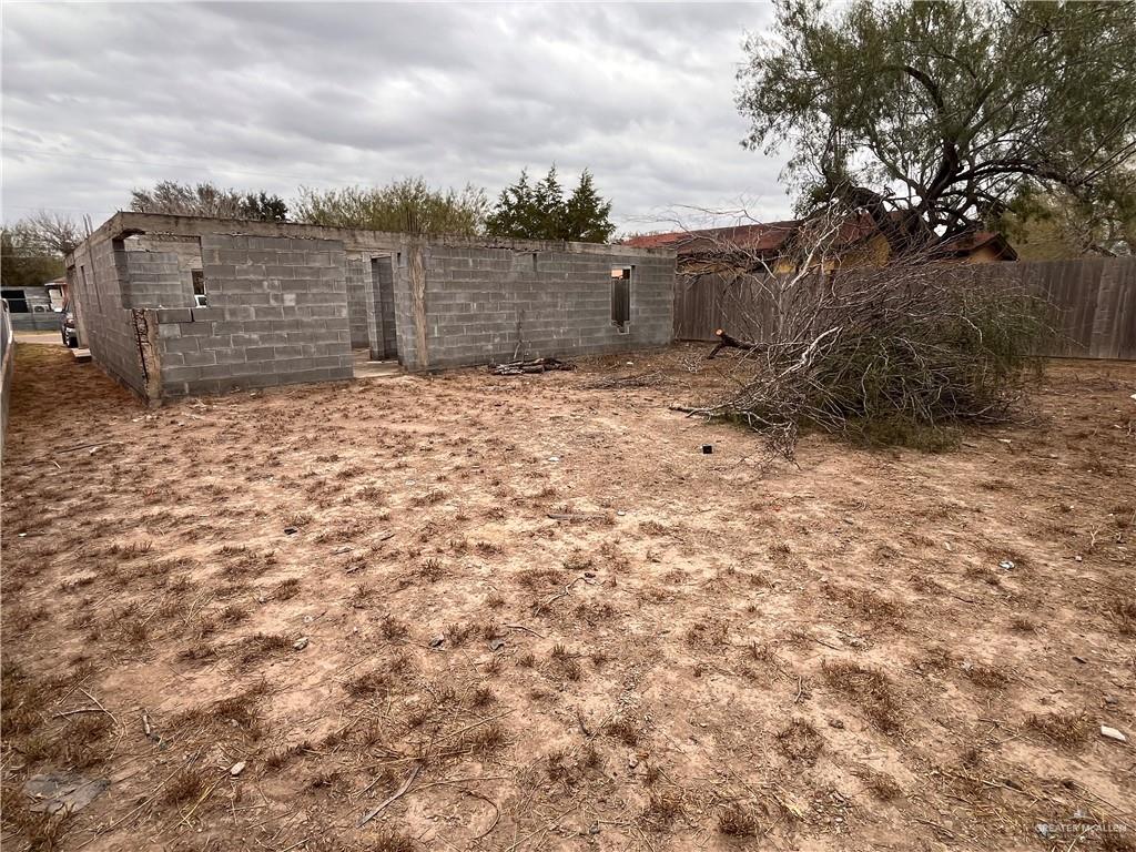 0 Arnold Street Rio Grande City, TX 78582 - Photo 4 of 5 a view of a backyard