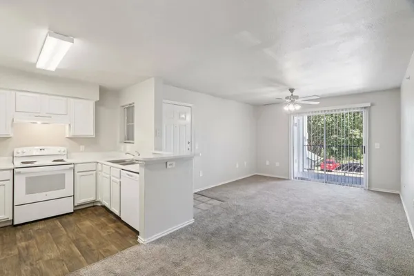 $960 | 5800 Techni Center Drive, Unit 1526, Austin, TX 78721