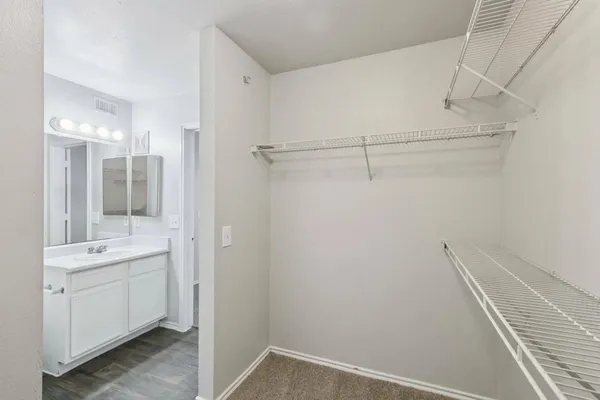 $960 | 5800 Techni Center Drive, Unit 1526, Austin, TX 78721
