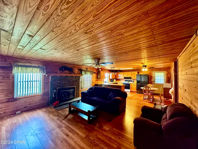 $169,900 | 4008 Bryan Street, Greenwood, FL 32443