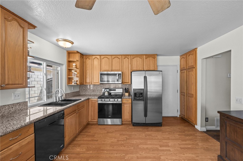 8244 Avenida Leon Rancho Cucamonga, CA 91730 - Photo 10 of 43