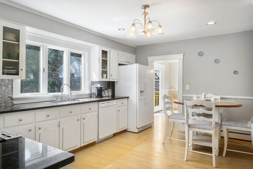 46 Barber Road Framingham, MA 01702 - Photo 6 of 24 Gallery Image 6
