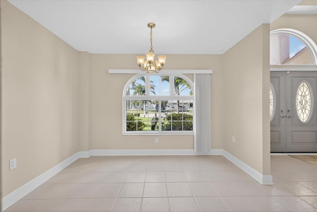 3640 Harborview Court New Port Richey, FL 34652 - Photo 10 of 95