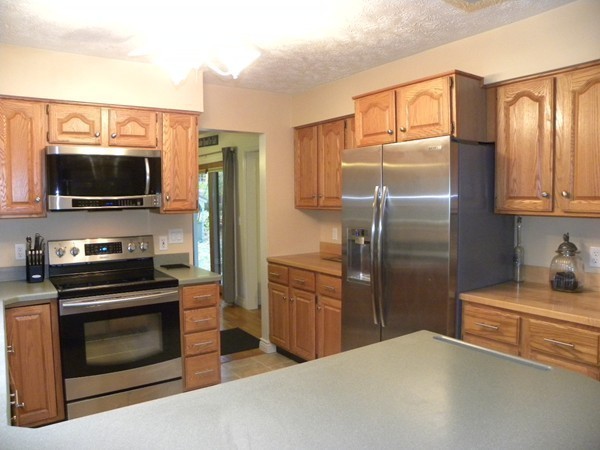 181 Burlingame Road Charlton, MA 01507 - Photo 16 of 30