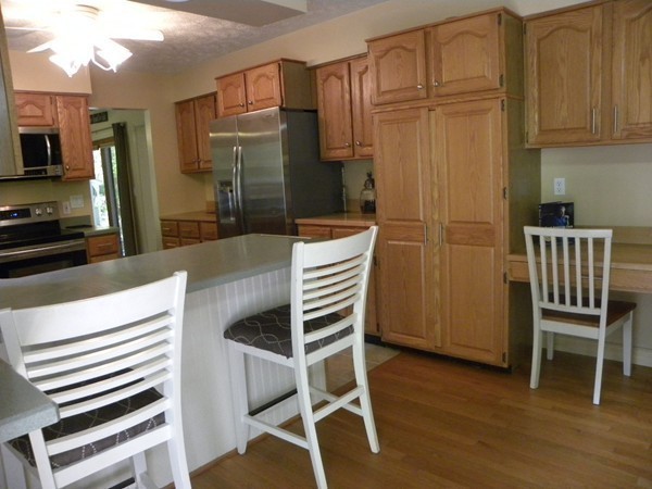 181 Burlingame Road Charlton, MA 01507 - Photo 6 of 30