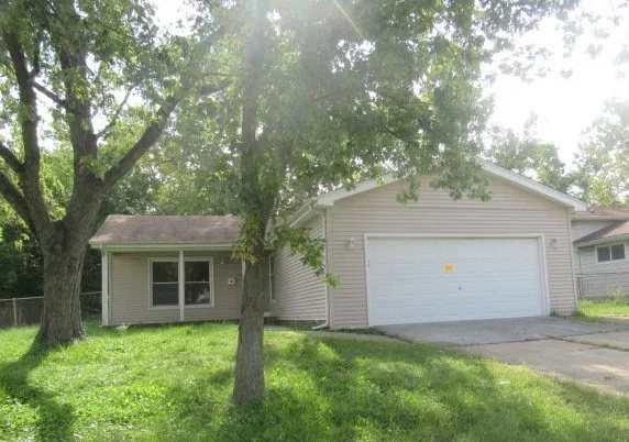 $159,900 | 1031 Blackhawk Drive, University Park, IL 60484