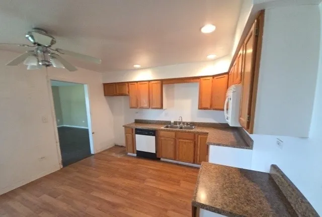 $159,900 | 1031 Blackhawk Drive, University Park, IL 60484