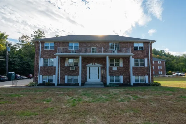 $1,700 | 424 Great Road, Unit 4, Acton, MA 01720