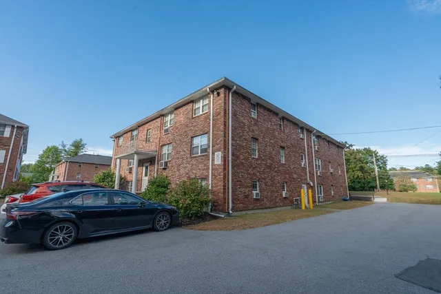 $1,700 | 424 Great Road, Unit 4, Acton, MA 01720