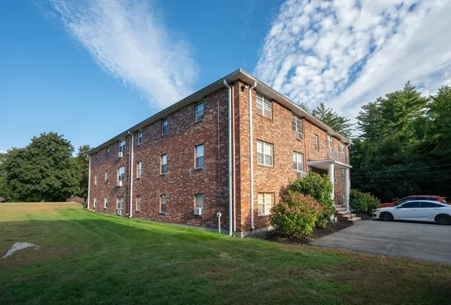 $1,700 | 424 Great Road, Unit 4, Acton, MA 01720
