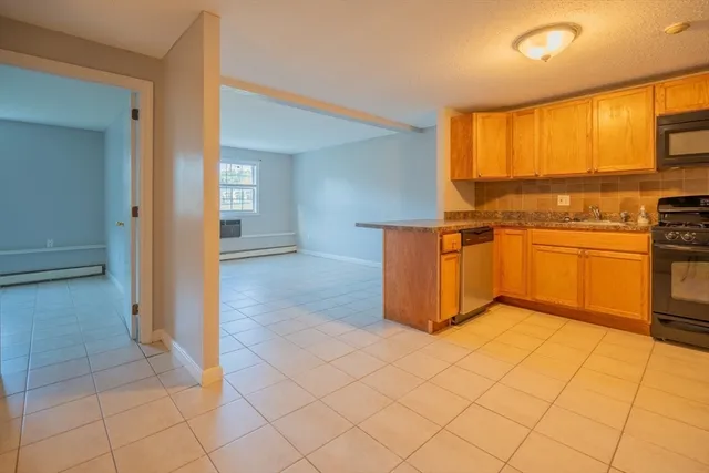 $1,700 | 424 Great Road, Unit 4, Acton, MA 01720