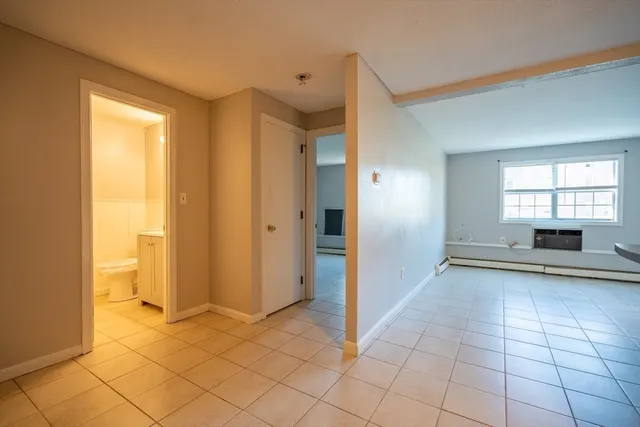 $1,700 | 424 Great Road, Unit 4, Acton, MA 01720