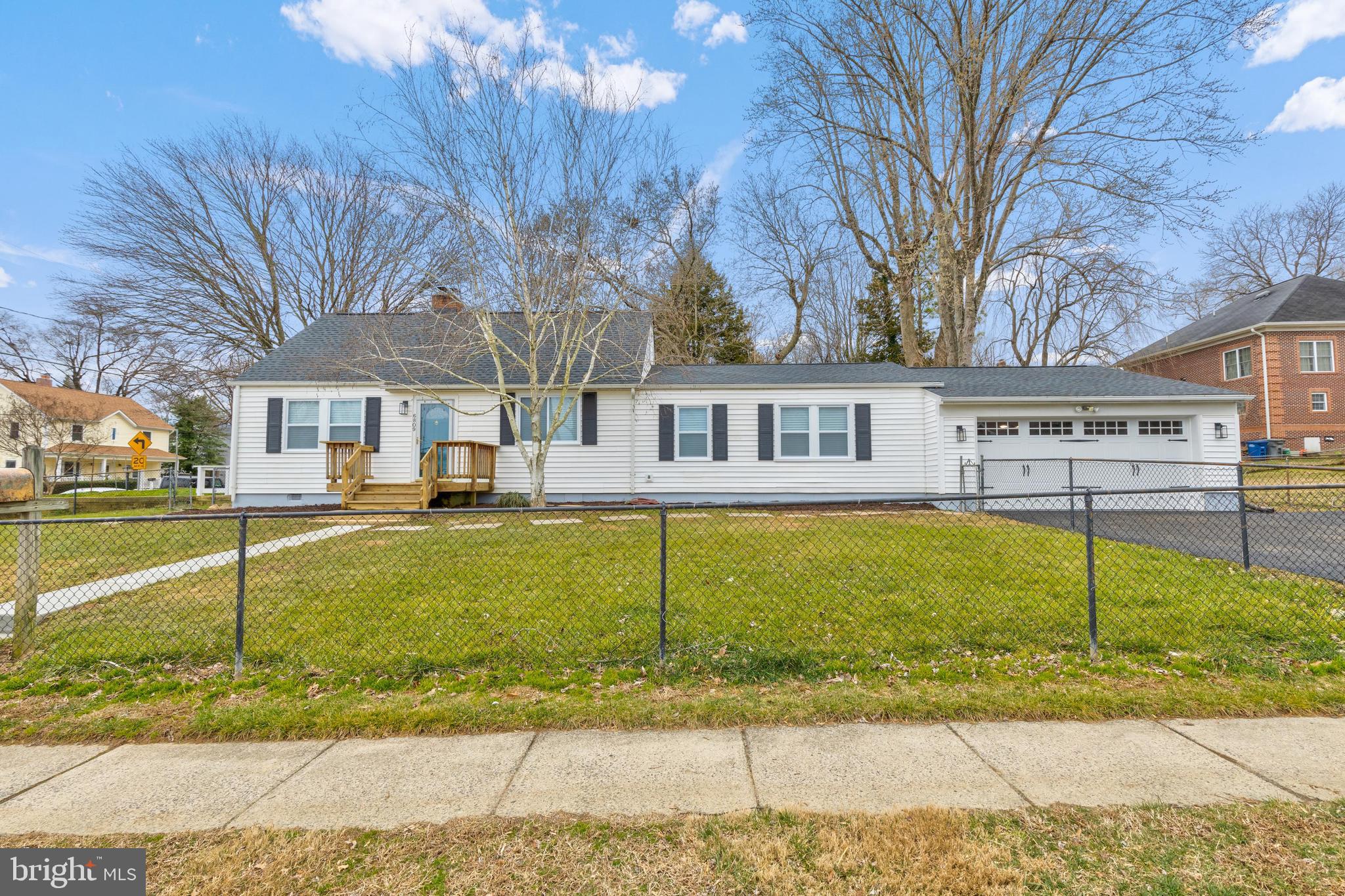 6809 Barrett Road Falls Church, VA 22042 - Photo 2 of 45 Gallery Image 2