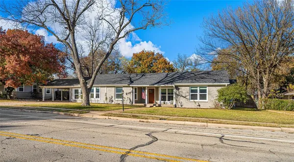$375,000 | 4007 Austin Avenue, Waco, TX 76710