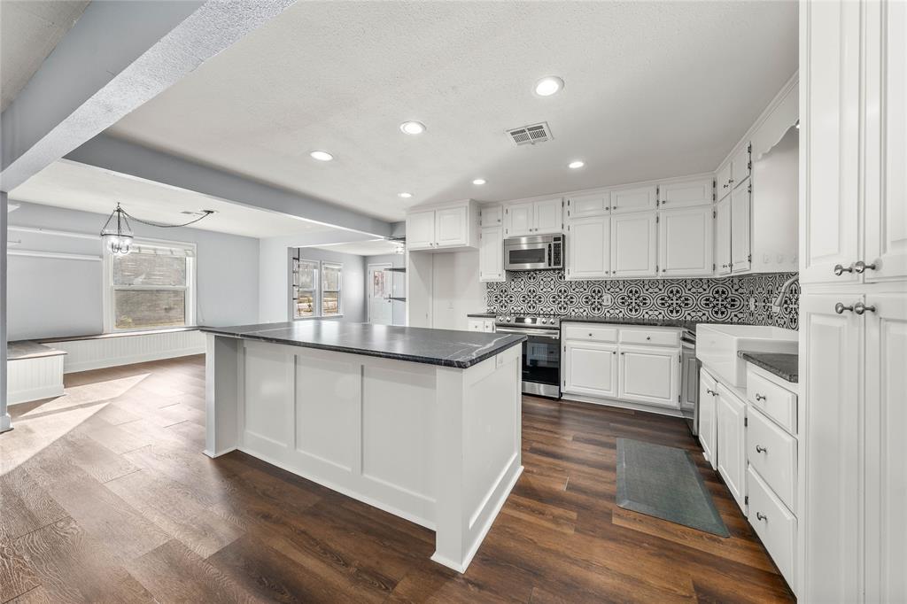 4007 Austin Avenue Waco, TX 76710 - Photo 7 of 39