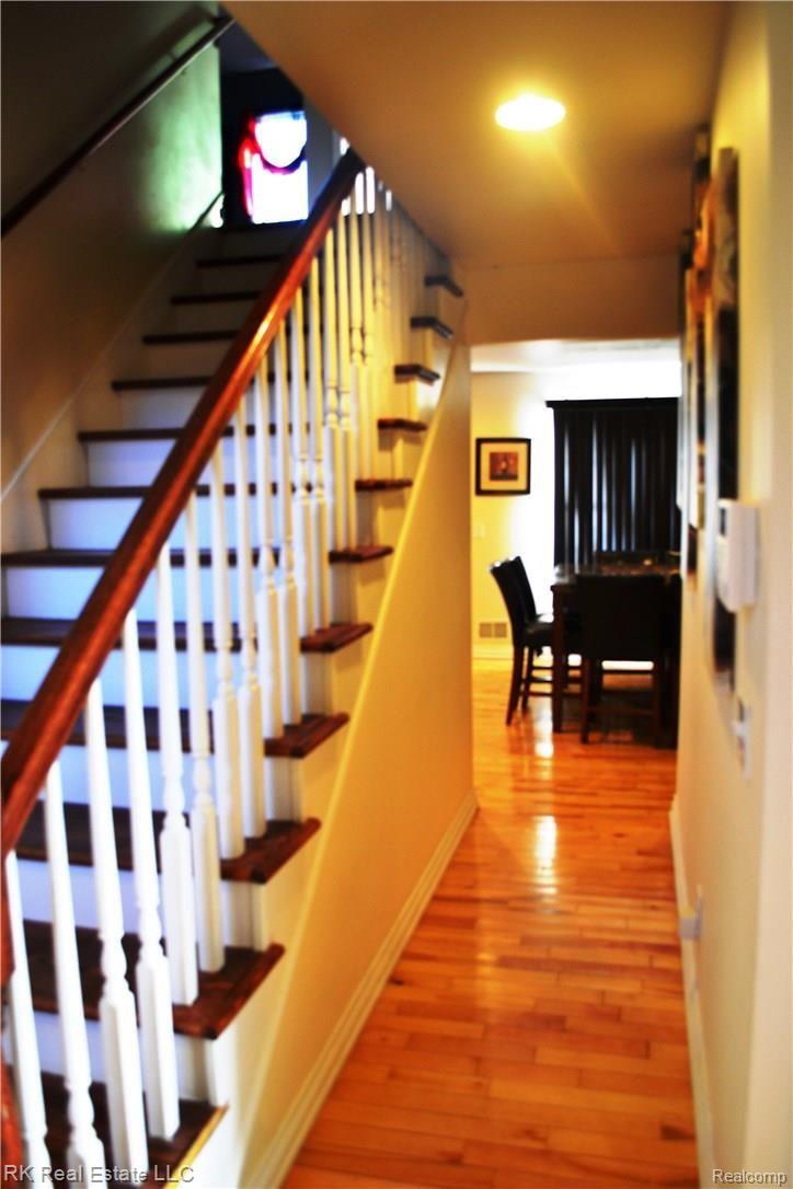 317 Shadywood Road Rochester, MI 48307 - Photo 11 of 15 12.jpg
