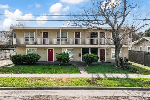 $700 | 901 Furman Avenue, Unit F, Corpus Christi, TX 78404