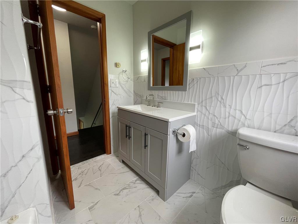 648 Almond Road Walnutport, PA 18088 - Photo 17 of 25 Gallery Image 17