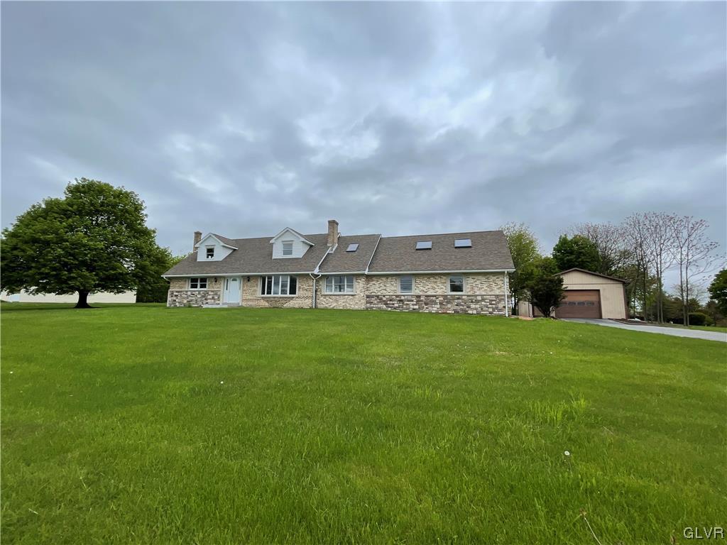 648 Almond Road Walnutport, PA 18088 - Photo 2 of 25 Gallery Image 2