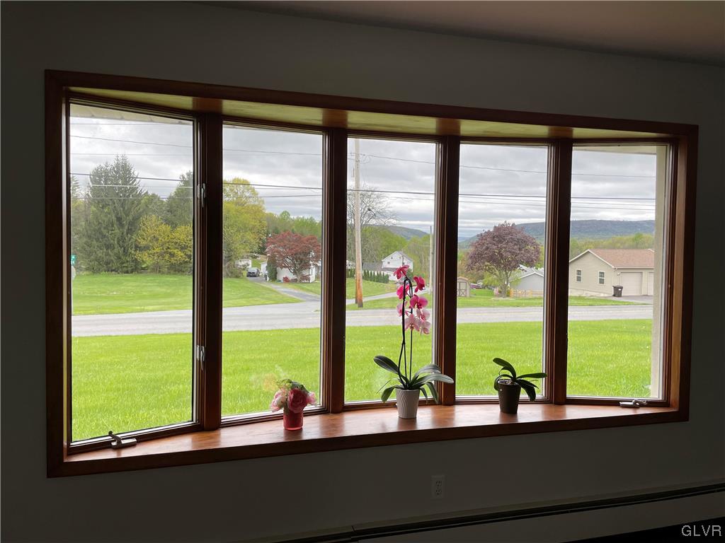 648 Almond Road Walnutport, PA 18088 - Photo 9 of 25 Gallery Image 9