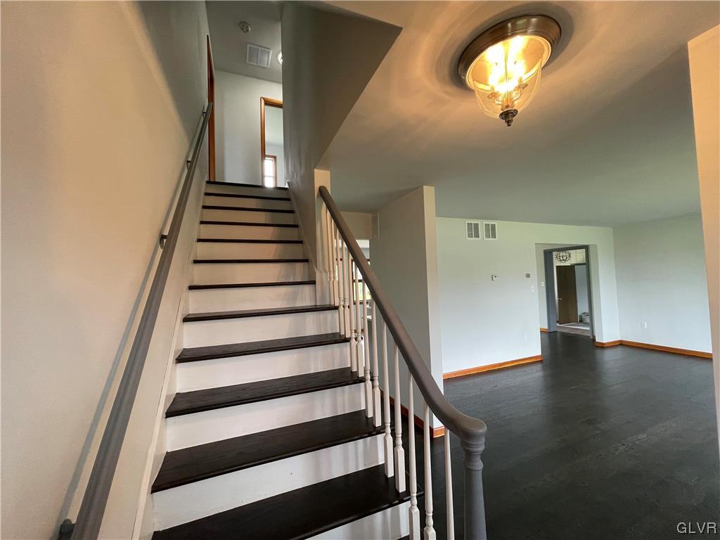 648 Almond Road Walnutport, PA 18088 - Photo 10 of 25 Gallery Image 10
