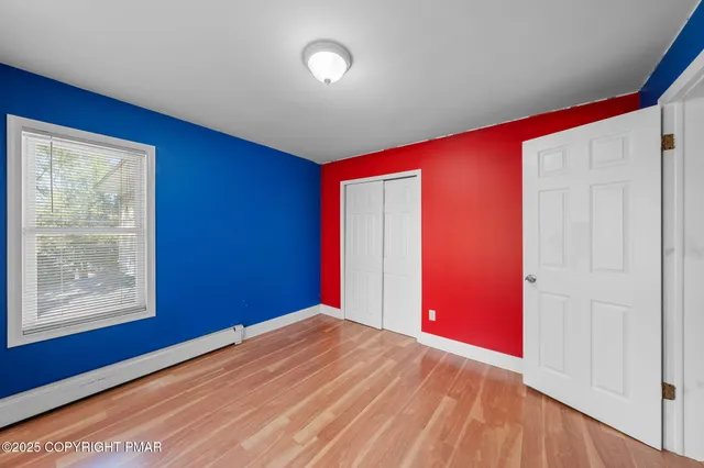 a view of empty room with window