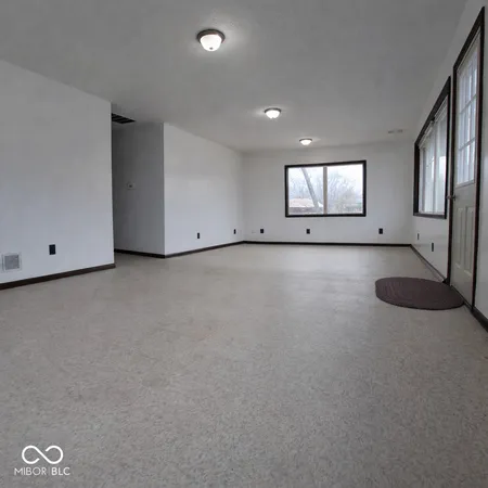 $250,000 | 612 Arrasmith Avenue, Cayuga, IN 47928