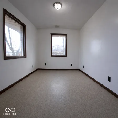 $250,000 | 612 Arrasmith Avenue, Cayuga, IN 47928