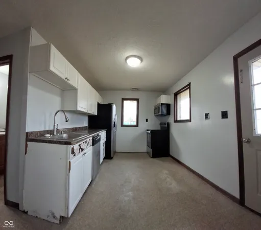 $250,000 | 612 Arrasmith Avenue, Cayuga, IN 47928