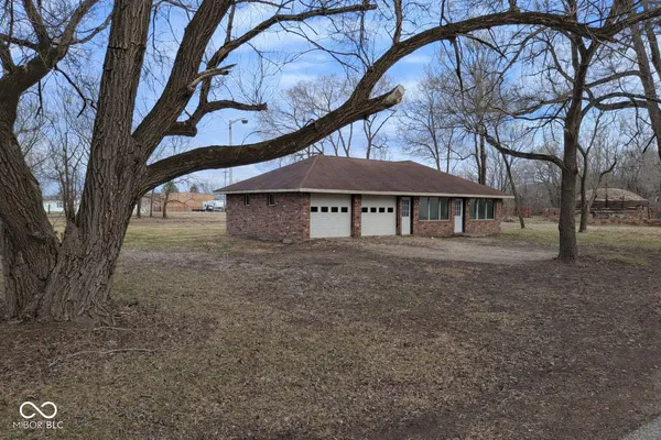 $250,000 | 612 Arrasmith Avenue, Cayuga, IN 47928