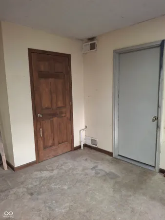 $250,000 | 612 Arrasmith Avenue, Cayuga, IN 47928