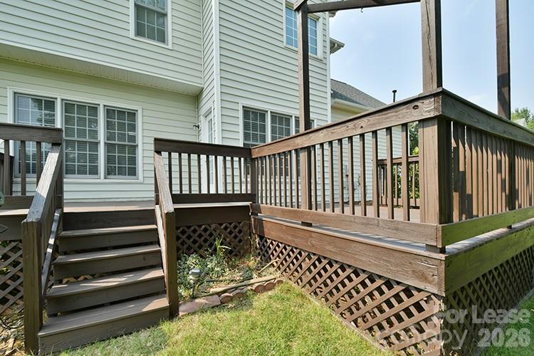 10402 Friarsgate Road Huntersville, NC 28078 - Photo 4 of 32