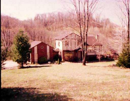 345 Crooks Road Apollo, PA 15613 - Photo 1 of 1 Gallery Image 1