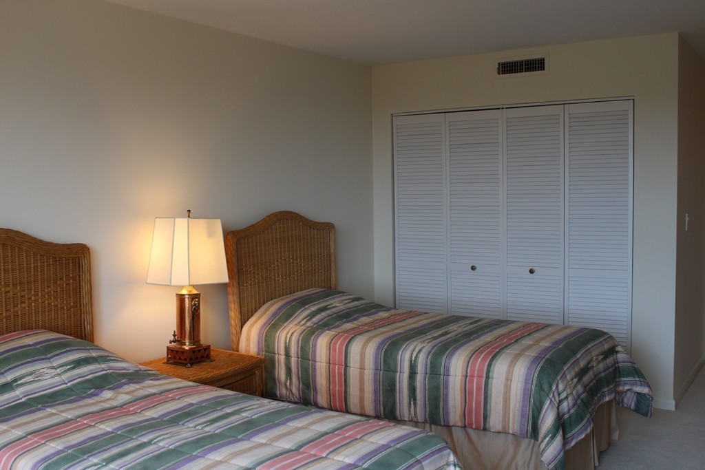 404 Paradise Road, Unit PHA Swampscott, MA 01907 - Photo 20 of 30 Gallery Image 20